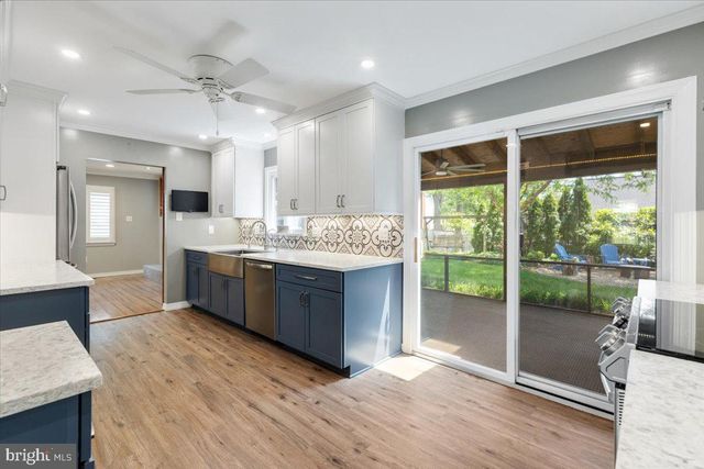 13107 PARSON LN, Fairfax, VA 22033