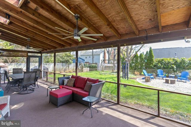 13107 PARSON LN, Fairfax, VA 22033