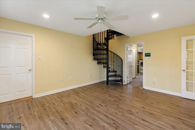 13107 PARSON LN, Fairfax, VA 22033