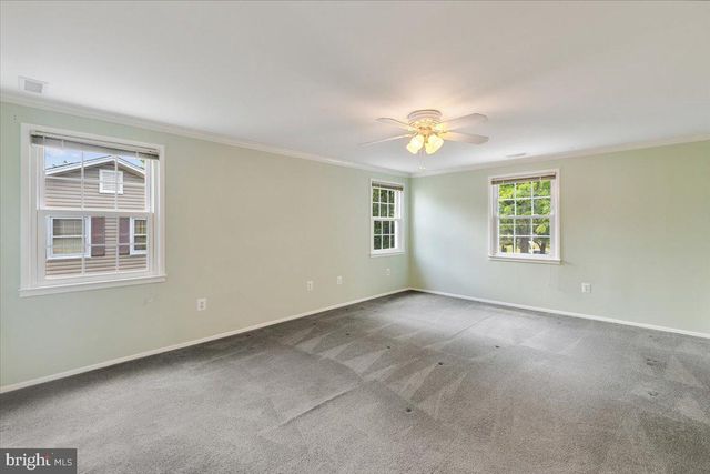13107 PARSON LN, Fairfax, VA 22033