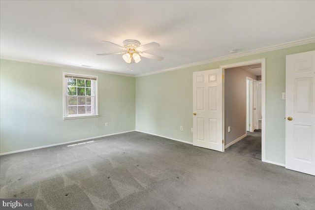 13107 PARSON LN, Fairfax, VA 22033