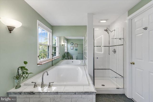 13107 PARSON LN, Fairfax, VA 22033