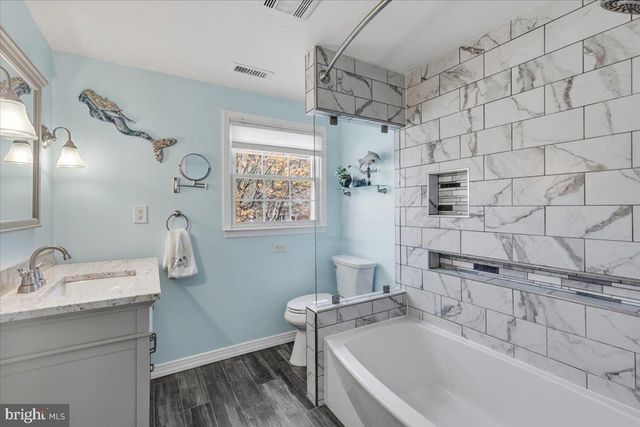 13107 PARSON LN, Fairfax, VA 22033