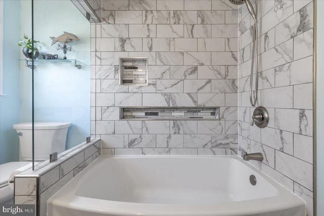 13107 PARSON LN, Fairfax, VA 22033