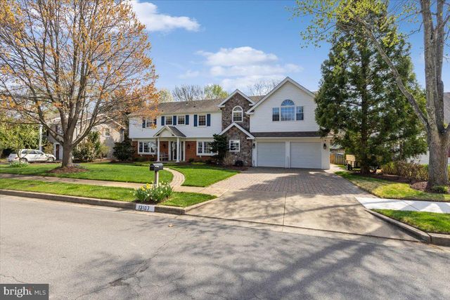 13107 PARSON LN, Fairfax, VA 22033