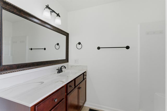 738 Sycamore Dr, Springfield, TN 37172