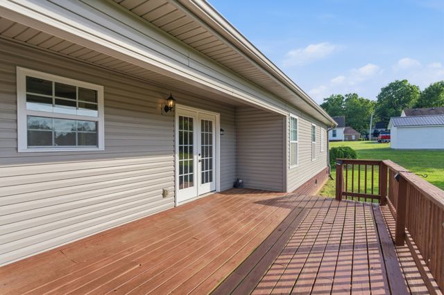 738 Sycamore Dr, Springfield, TN 37172