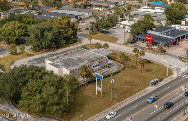 930 UNIVERSITY Boulevard N, Jacksonville, FL 32211