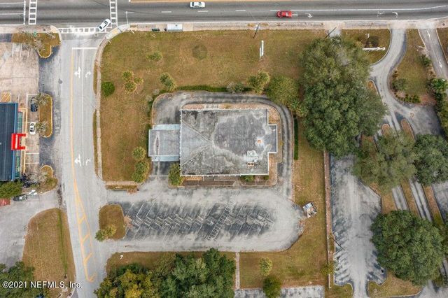 930 UNIVERSITY Boulevard N, Jacksonville, FL 32211