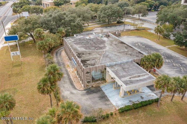 930 UNIVERSITY Boulevard N, Jacksonville, FL 32211