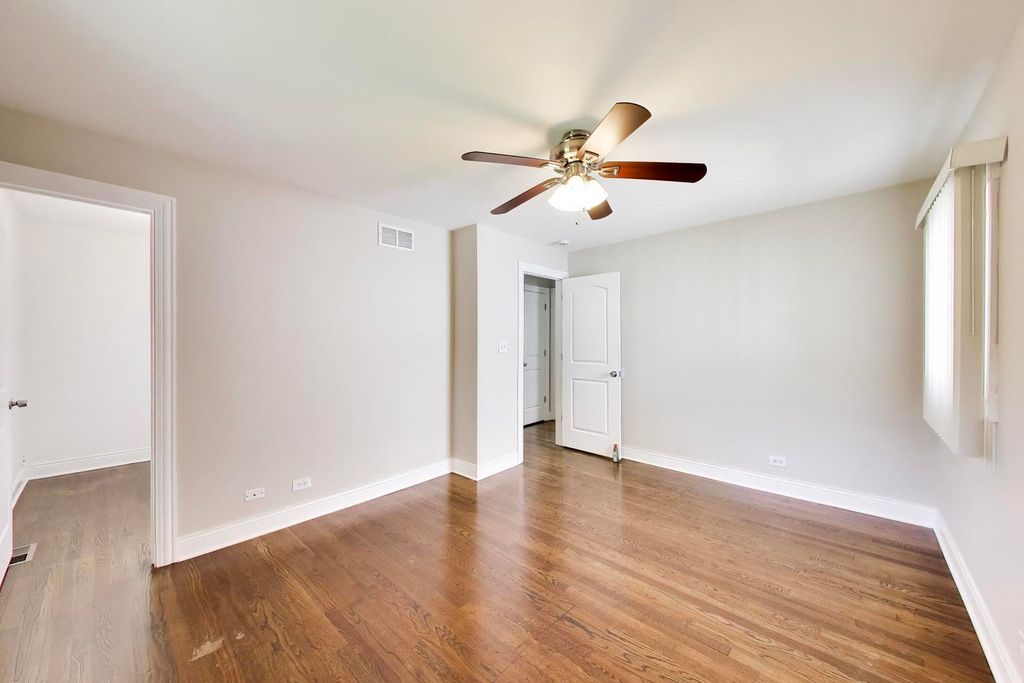 655 Thornwood Drive, Buffalo Grove, IL 60089 — photo 5