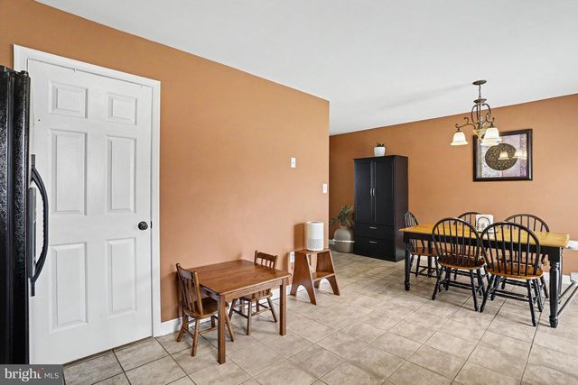 168 FOXCHASE DR, Elizabethtown, PA 17022