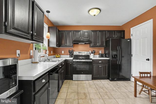 168 FOXCHASE DR, Elizabethtown, PA 17022