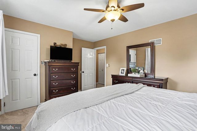 168 FOXCHASE DR, Elizabethtown, PA 17022
