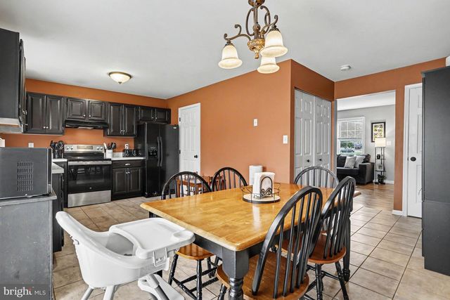 168 FOXCHASE DR, Elizabethtown, PA 17022