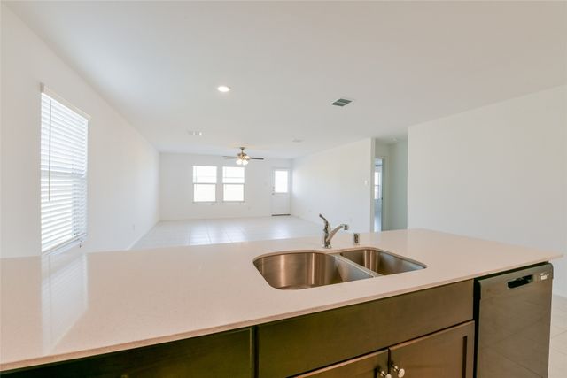 340 Dry Canyon Way, Fort Worth, TX 76052