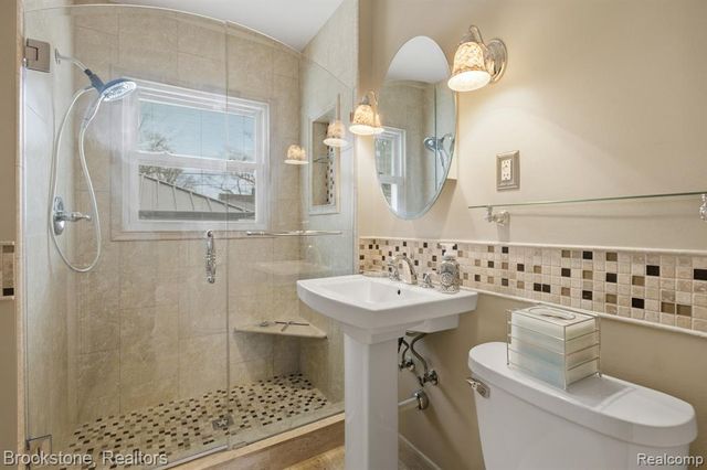 3371 Byrd Street, Dearborn, MI 48124