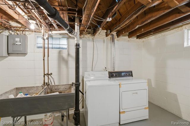 3371 Byrd Street, Dearborn, MI 48124