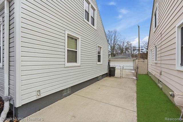 3371 Byrd Street, Dearborn, MI 48124