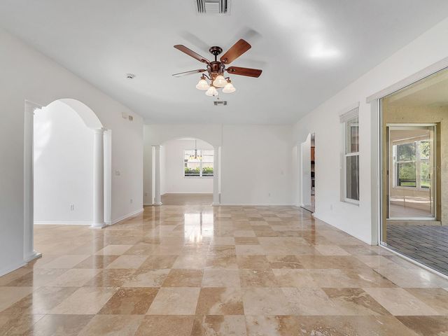 18022 MAUI ISLE DRIVE, Tampa, FL 33647