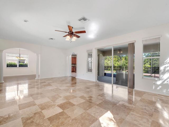 18022 MAUI ISLE DRIVE, Tampa, FL 33647