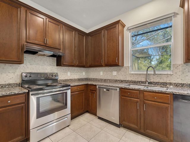 18022 MAUI ISLE DRIVE, Tampa, FL 33647