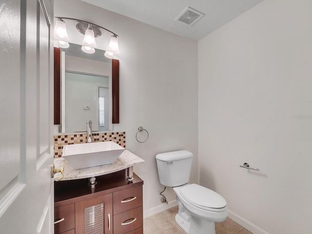 18022 MAUI ISLE DRIVE, Tampa, FL 33647