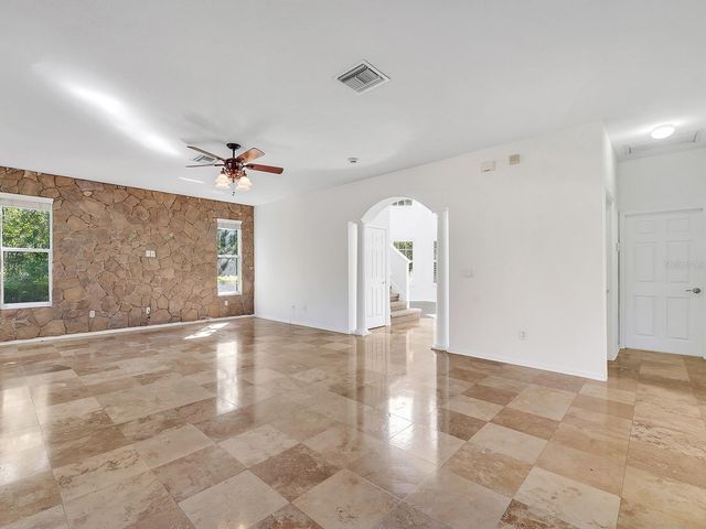 18022 MAUI ISLE DRIVE, Tampa, FL 33647