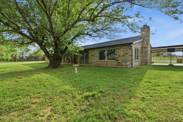 187 County Road 4195, Decatur, TX 76234