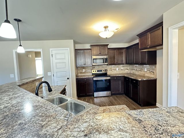 109 Lois Mance Lane, New Market, AL 35761