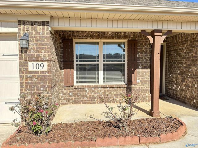 109 Lois Mance Lane, New Market, AL 35761