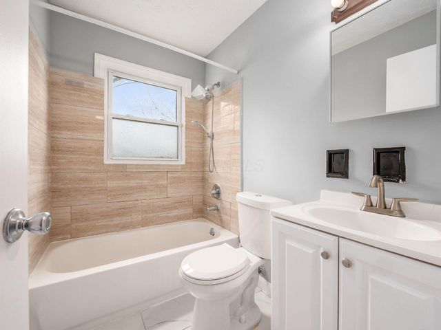 3388 Hilliard Rome Road, Hilliard, OH 43026