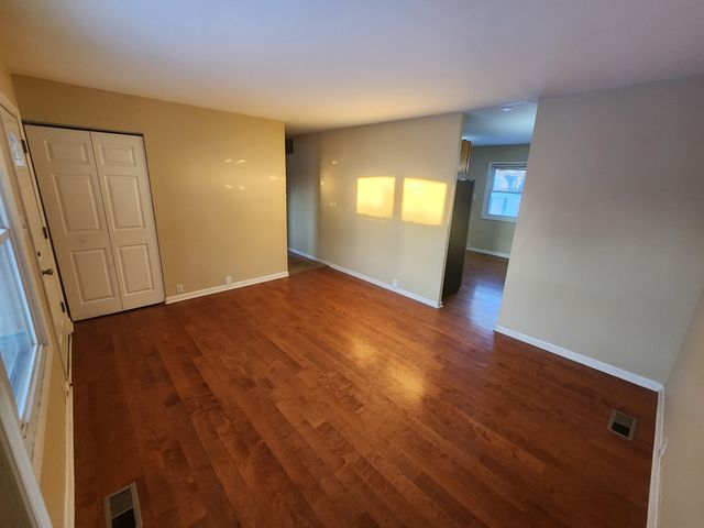 423 Dalhart Avenue, Romeoville, IL 60446