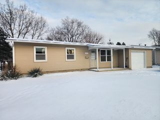 423 Dalhart Avenue, Romeoville, IL 60446