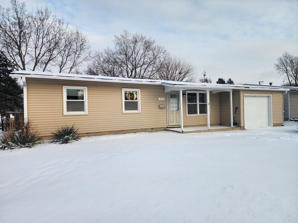 423 Dalhart Avenue, Romeoville, IL 60446