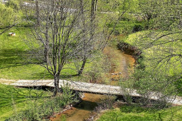 4671 Bunker Hill Rd, Cookeville, TN 38506