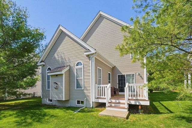4 Daisy Lane 4, Raynham, MA 02767