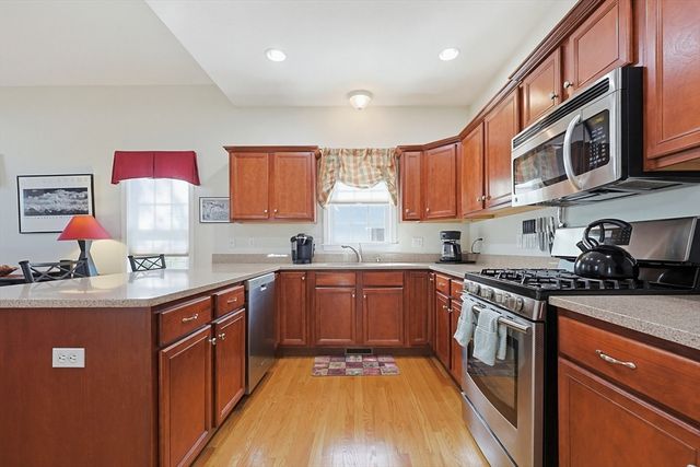 4 Daisy Lane 4, Raynham, MA 02767