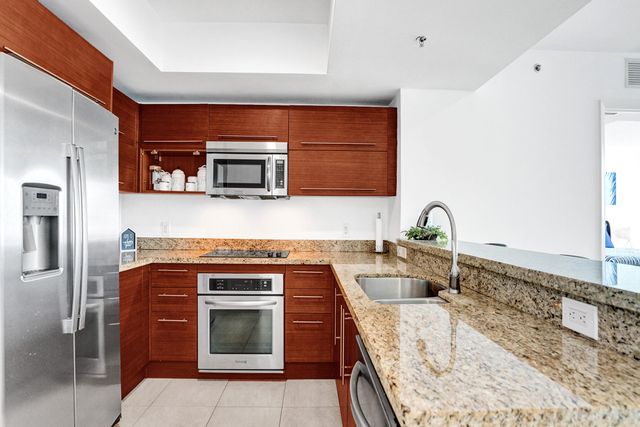 2641 N Flamingo Road 2105n, Sunrise, FL 33323