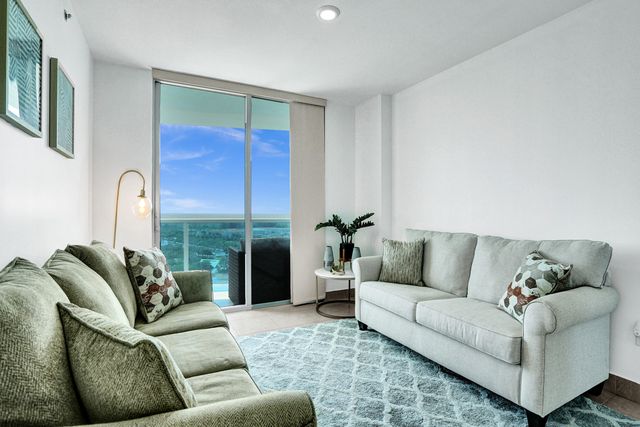 2641 N Flamingo Road 2105n, Sunrise, FL 33323