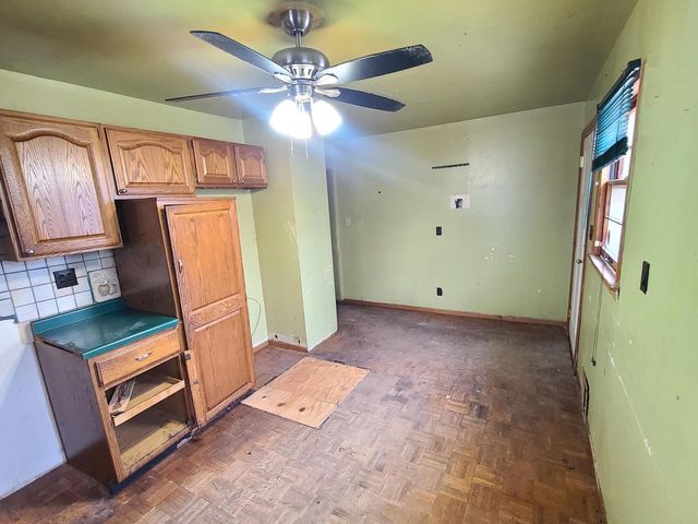 4420 N 71st STREET, Milwaukee, WI 53218