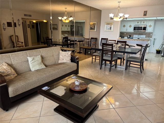 3750 Galt Ocean Dr 1108, Fort Lauderdale, FL 33308