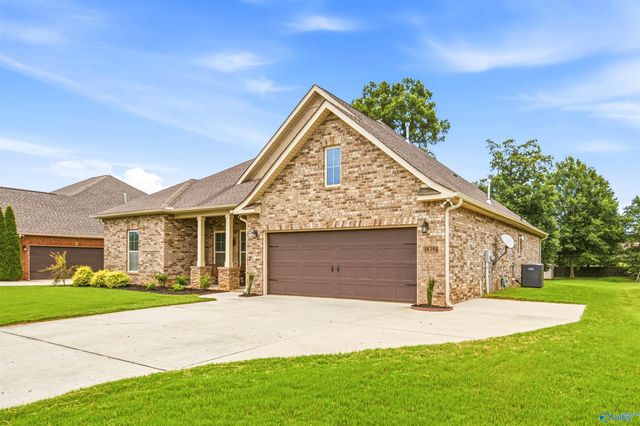 18394 Red Tail Street, Athens, AL 35613