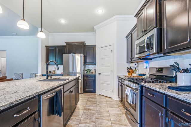 18394 Red Tail Street, Athens, AL 35613