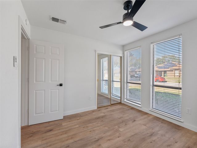 610 Betsy Ross Drive, Arlington, TX 76002