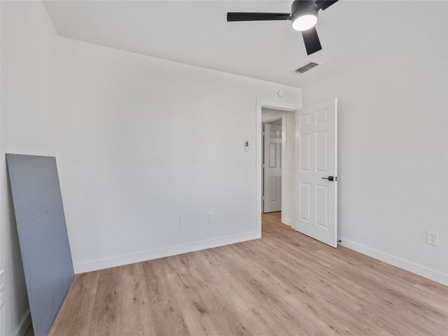 610 Betsy Ross Drive, Arlington, TX 76002