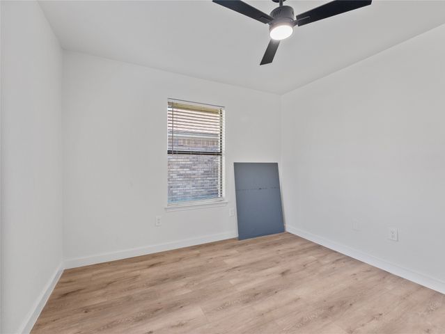 610 Betsy Ross Drive, Arlington, TX 76002