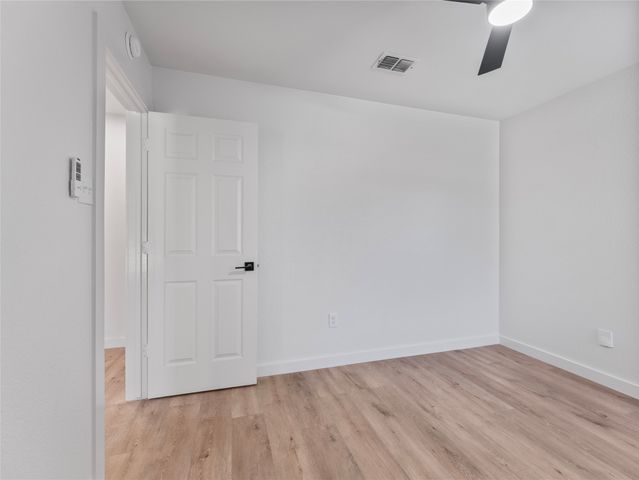 610 Betsy Ross Drive, Arlington, TX 76002