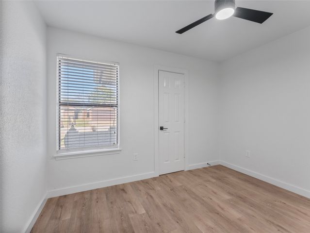 610 Betsy Ross Drive, Arlington, TX 76002