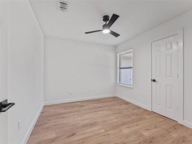 610 Betsy Ross Drive, Arlington, TX 76002